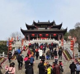 云浮湖北旅游攻略(七月湖北旅游攻略)