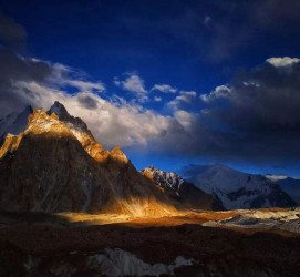 云浮伴游中国最好的风景已经在路上(旅游一路上的风景)