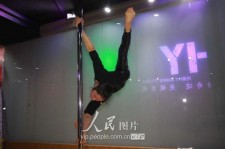 云浮钢管舞女神(女星钢管舞)