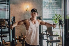 云浮肌肉男模(肌肉男模板)