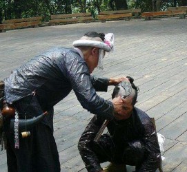 云浮欲带老伴游遍中国(带着老伴去旅游)