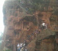 云浮乐山旅游攻略(乐山旅游攻略自由行路线推荐)