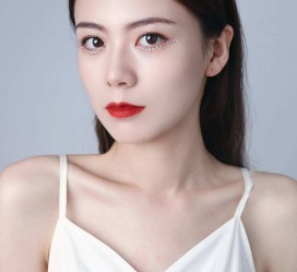云浮兼职模特要打点模卡吗(兼职做模特要交钱拍模卡)