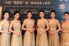 云浮模特能够兼职吗(模特能够兼职吗百度)