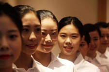 云浮私人伴游招聘 度假区万元月薪招“泳装伴游”