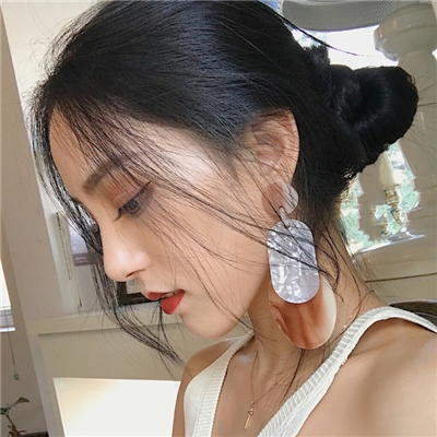 云浮伴游女生张悦然的资料