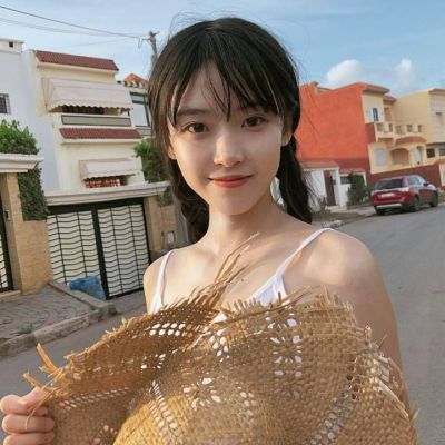 云浮伴游女生李梓萱的资料