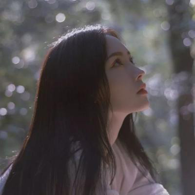 云浮伴游女生秦鹿鸣的资料