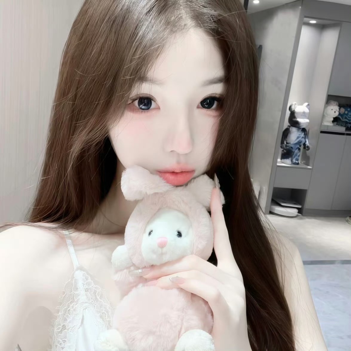 云浮伴游女生朱珠的资料