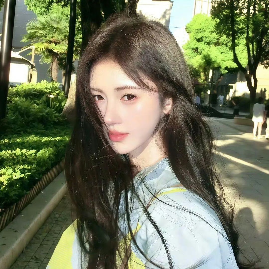 云浮伴游女生许星晚的资料
