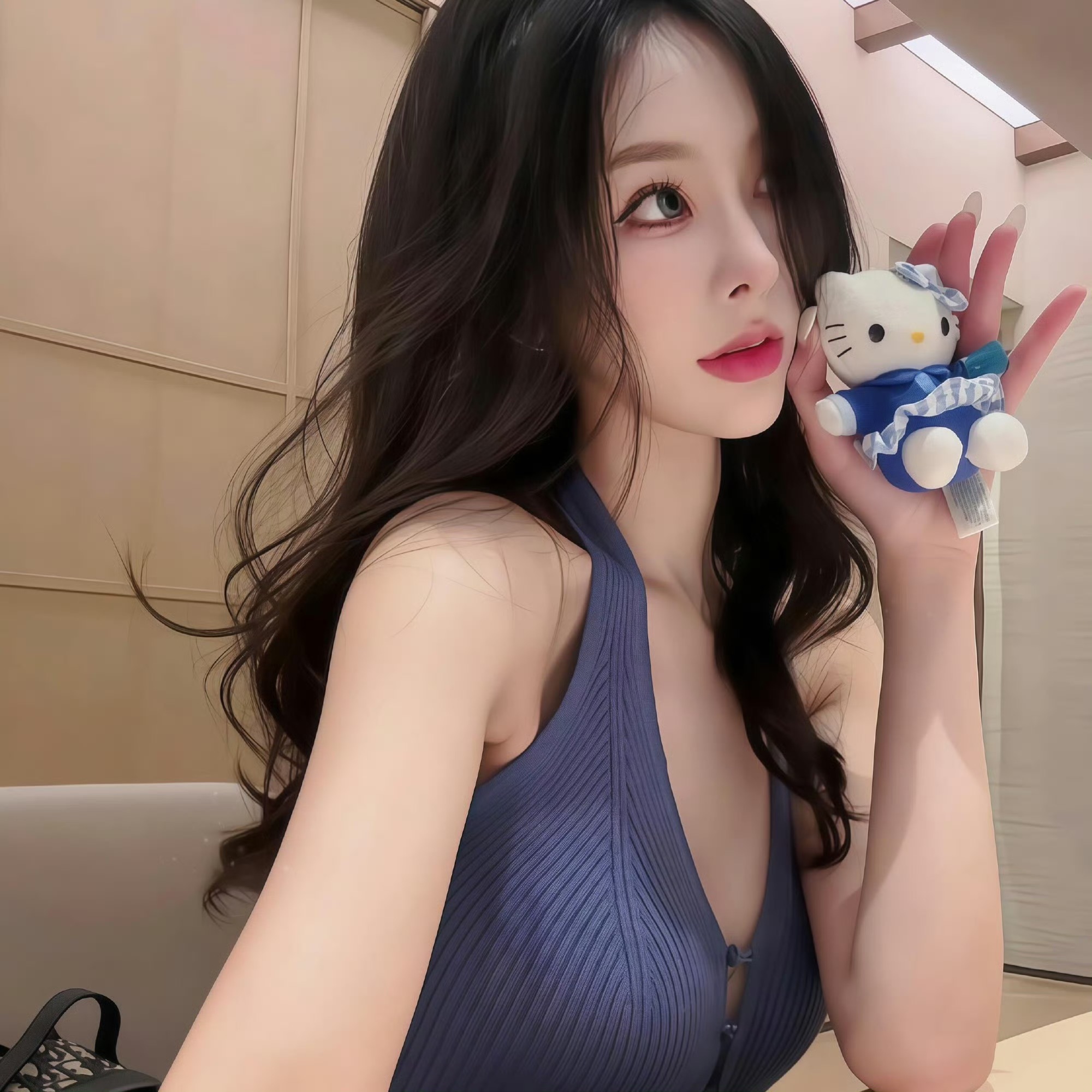 云浮伴游女生鹿小婷的资料