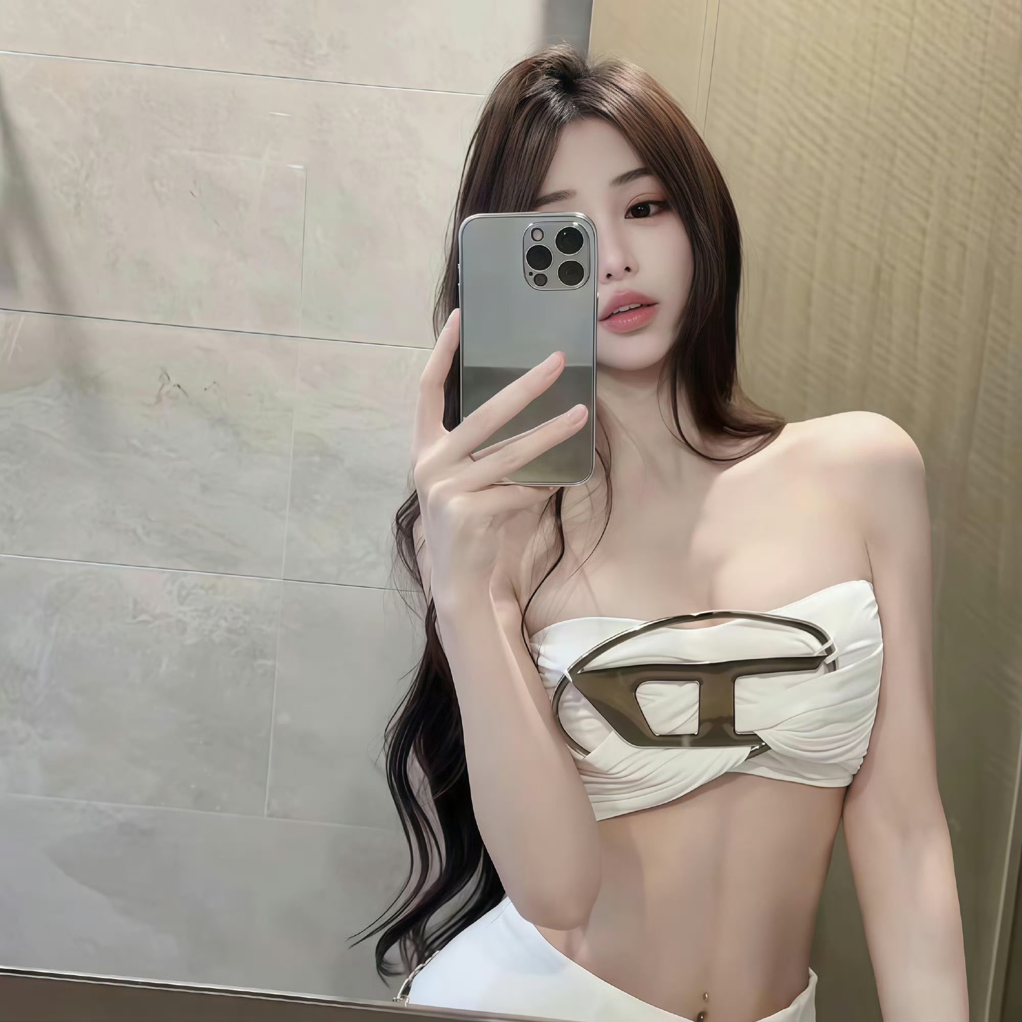云浮伴游女生唐糖糖的资料