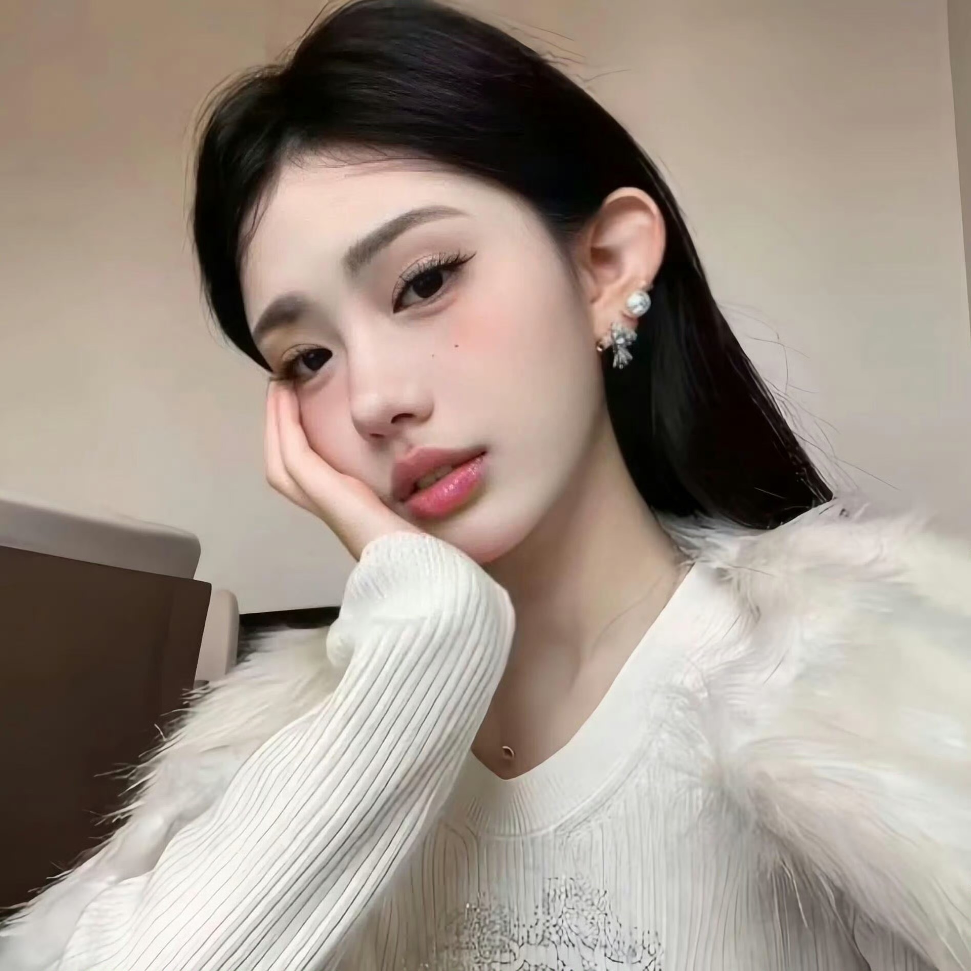 云浮伴游女生沈梦蝶的资料
