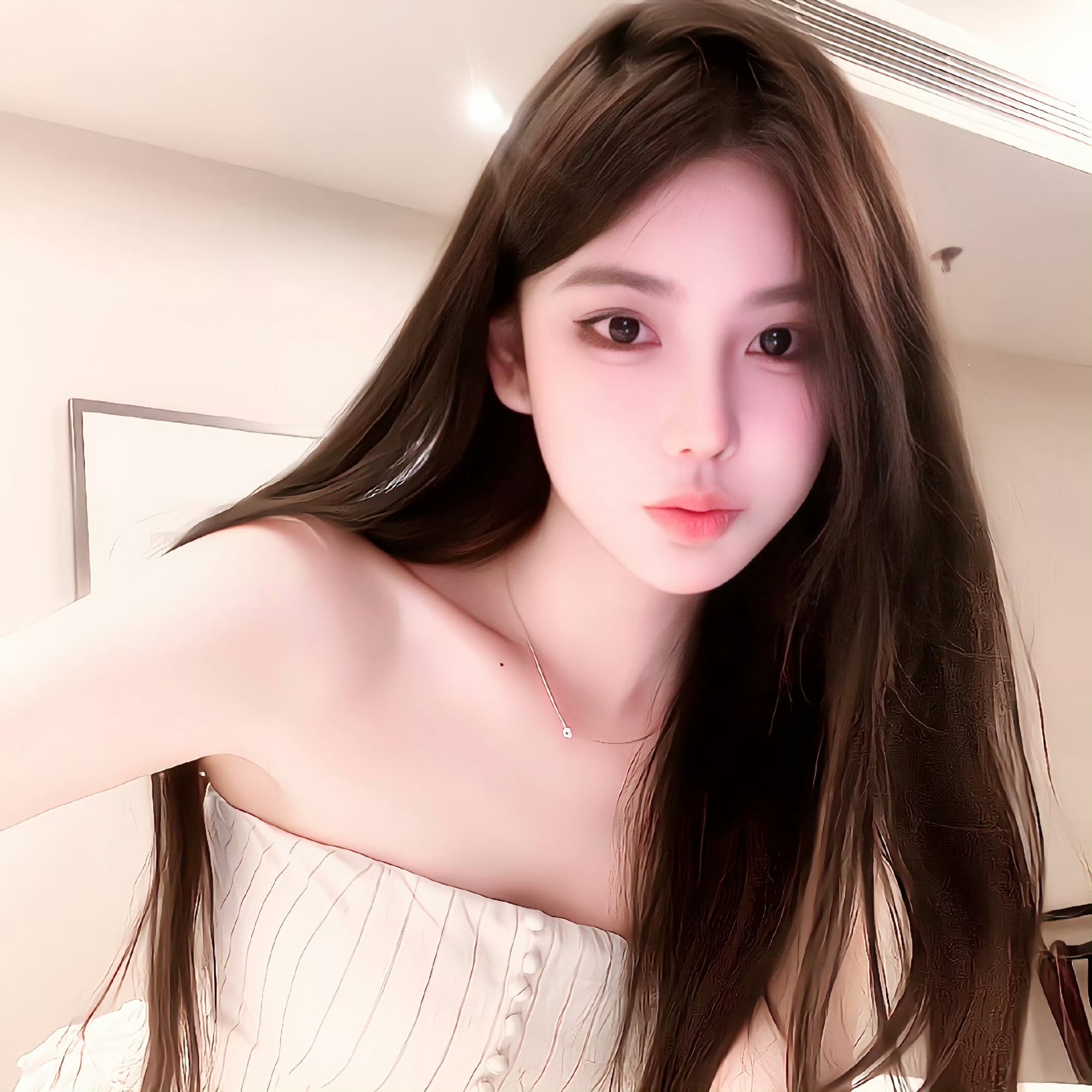 云浮伴游女生苏见星的资料