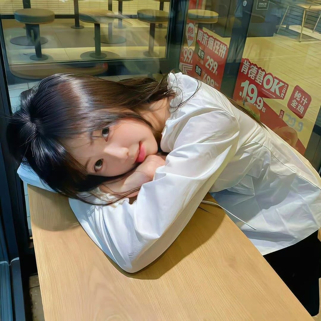 云浮伴游女生沈雨晴的资料