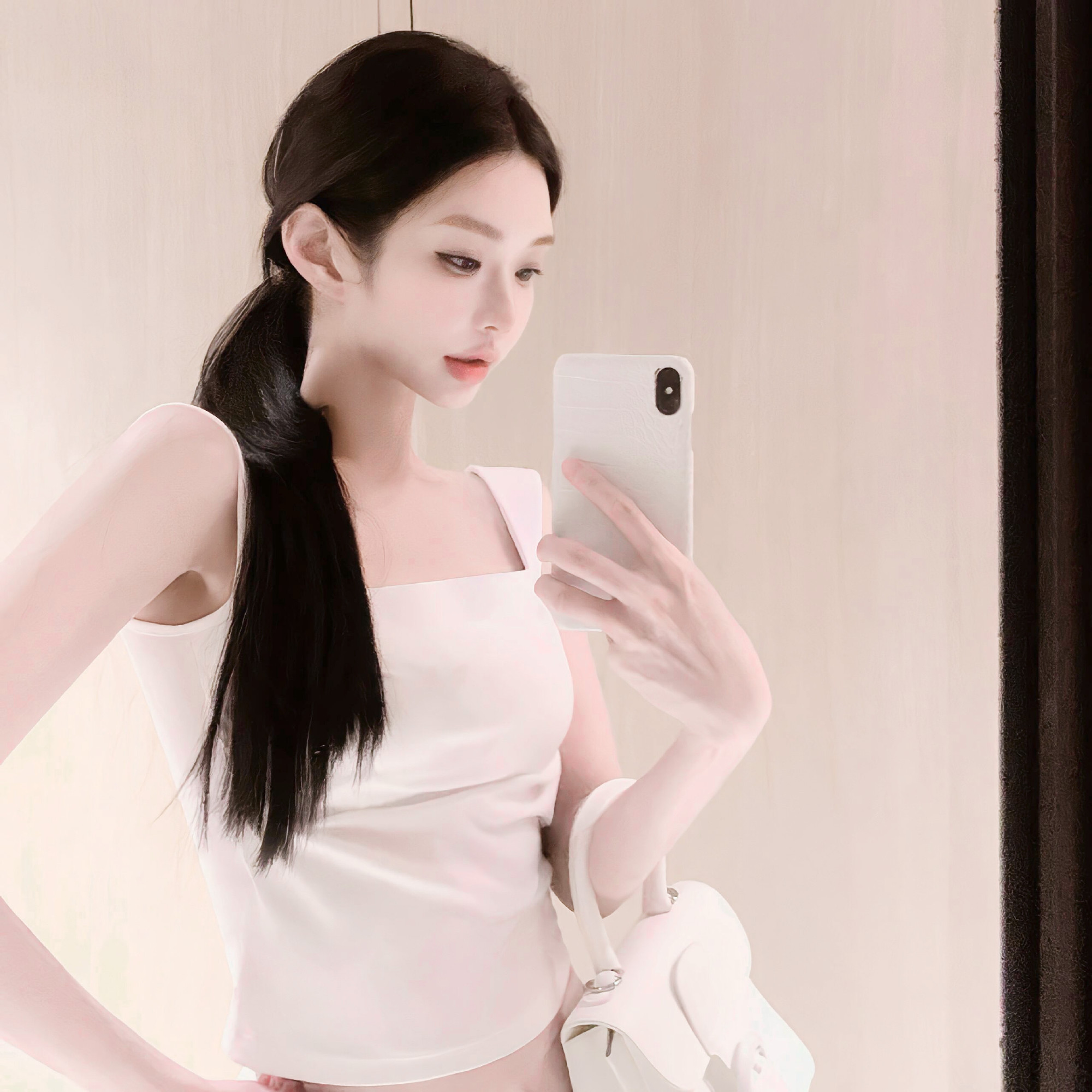 云浮伴游女生 | 朱雅雯的资料