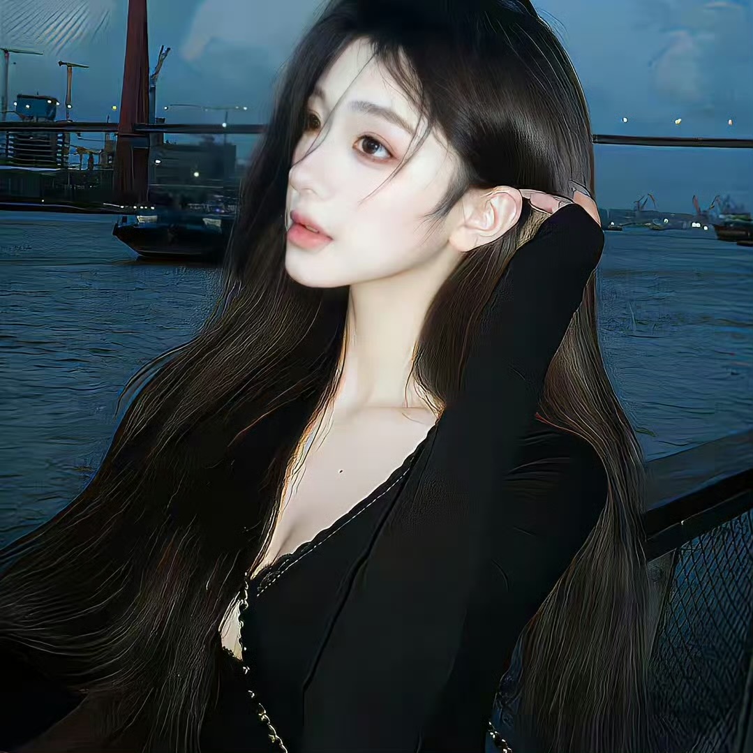 云浮伴游女生 | Emma的资料